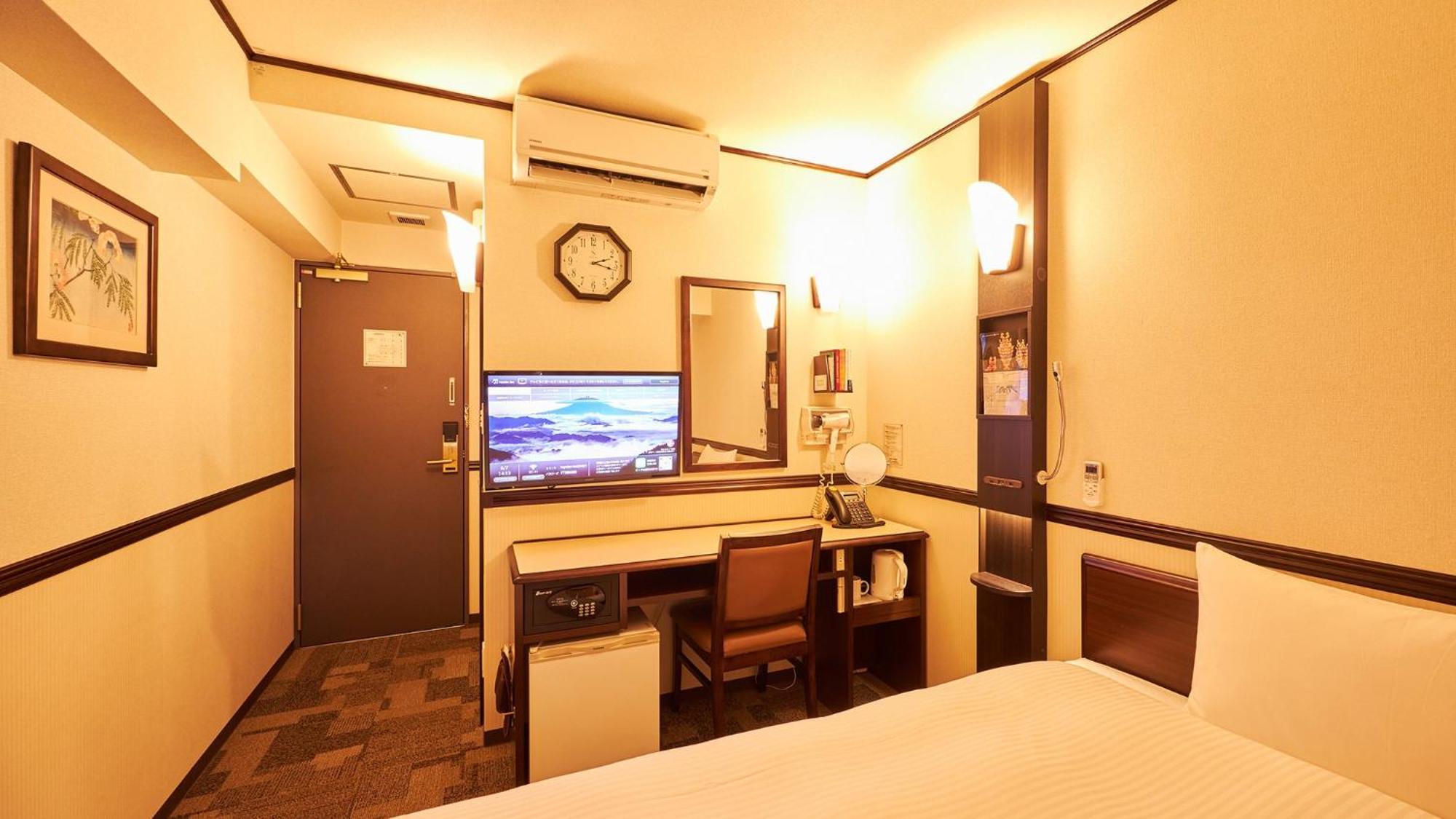 Toyoko Inn Kintetsu Yokkaichi Eki Kita Guchi Δωμάτιο φωτογραφία